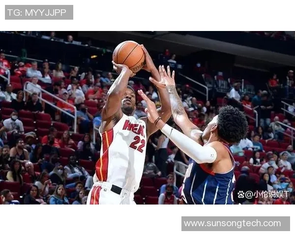 拉文首节7分钟高效表现轰下15分带队进攻火力全开